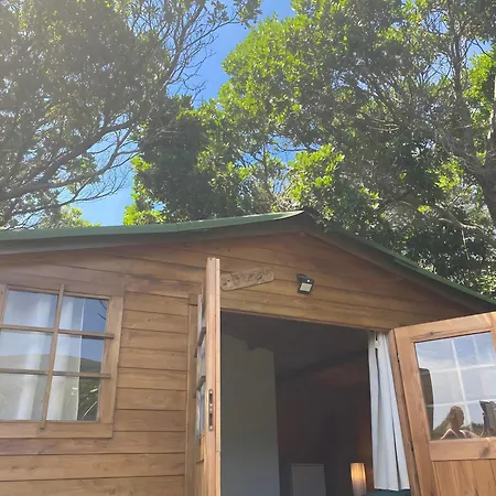 Le De La Guest house *