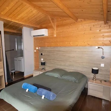 Le De La Guest house
