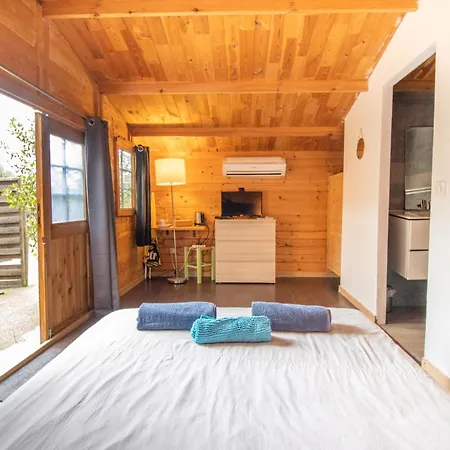 Le De La Guest house