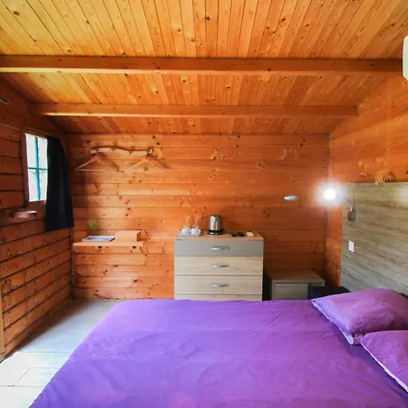Guest house Le De La