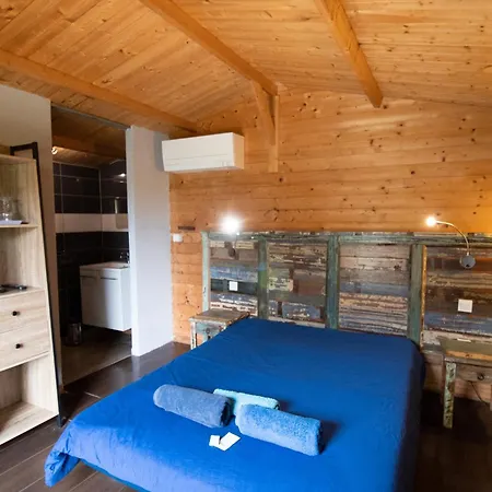 Le De La Guest house *