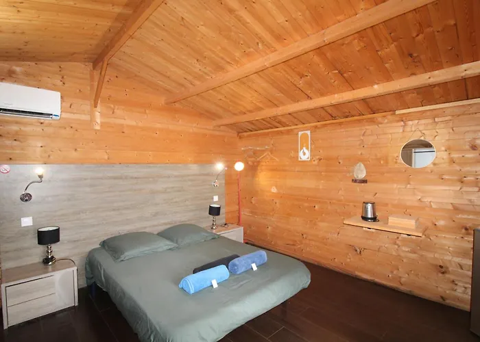 Guest house Le De La