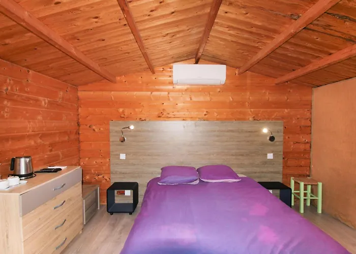 Le De La Guest house