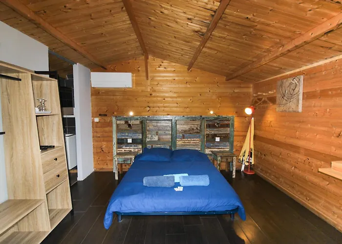 Guest house Le De La 3*